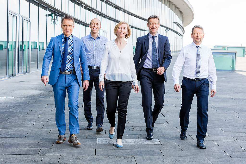 Gruppenbild ADVITEC 2020 Geschäftsführung sowie Mitarbeiter aus dem Marketing und der Software-Entwicklung